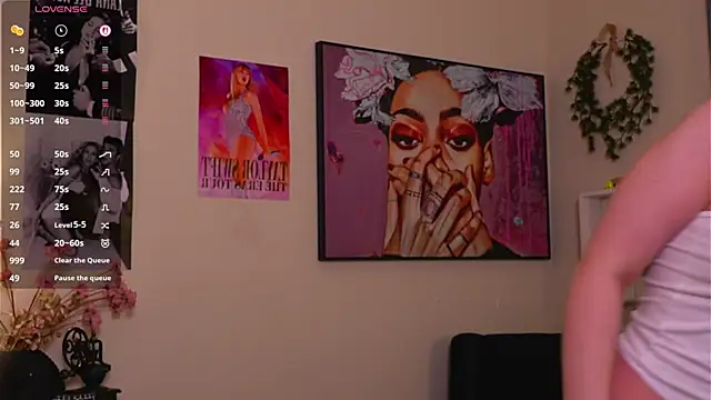 LanelleFreemyer online show from 06.10.26