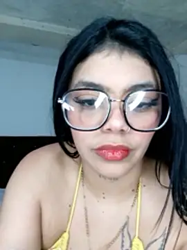 luxuryluna online show from 06.30.26