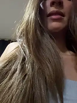 Snapshot of Lottus_fire chatting on 06.19.26 Lottus fire online show from 06.19.26