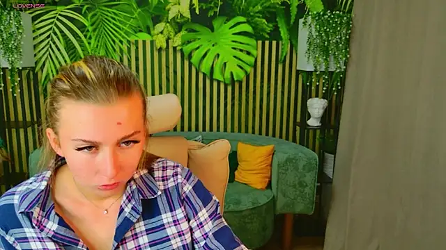 AliciaColon online show from 05.14.26