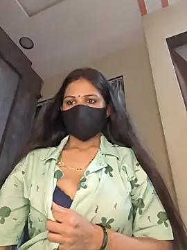 Snapshot of kaira_noty chatting on 07.21.26 kaira noty online show from 07.21.26