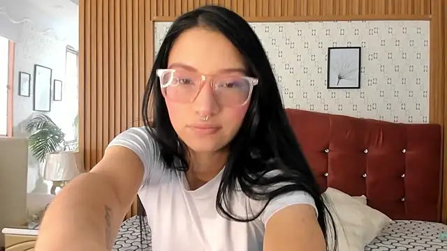 SophiieCalloway1 online show from 06.09.26