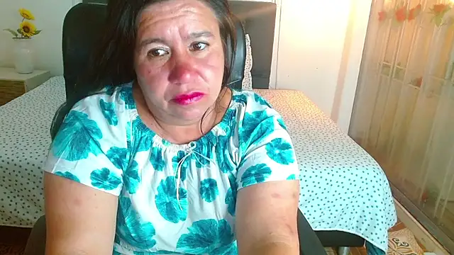 Snapshot of evelin_12_ chatting on 05.14.26 evelin 12 online show from 05.14.26