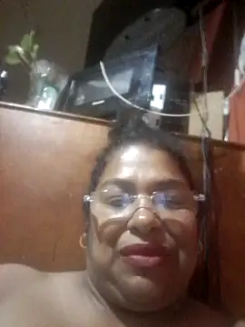 Snapshot of Megansquirt69 chatting on 05.27.26 Megansquirt69 online show from 05.27.26