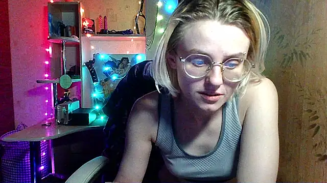 Snapshot of __Freya___ chatting on 05.20.26 Freya online show from 05.20.26