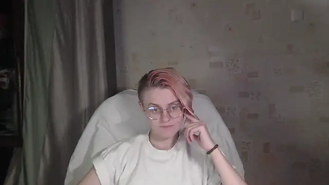 Snapshot of __Freya___ chatting on 07.15.26 Freya online show from 07.15.26