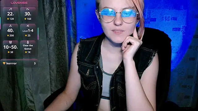 Snapshot of __Freya___ chatting on 07.24.26 Freya online show from 07.24.26