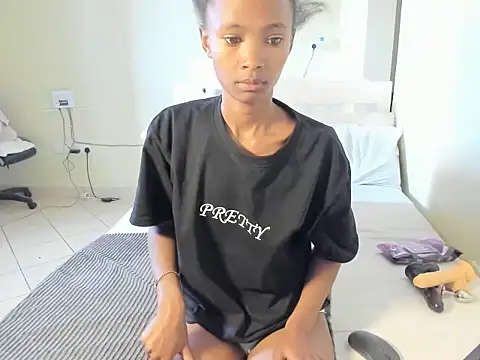 KendiLuxe online show from 06.02.26