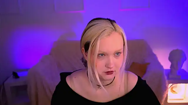 ViolettWoods online show from 06.17.26