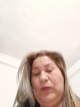 Snapshot of _Pamelamilff chatting on 06.16.26 Pamelamilff online show from 06.16.26