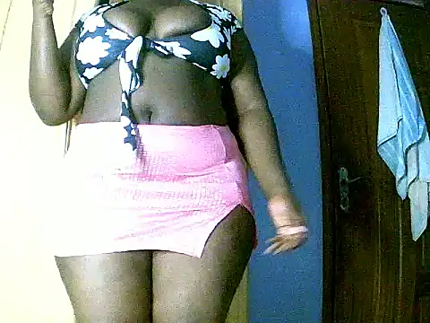 Snapshot of Bigbuttt2 chatting on 06.19.26 Bigbuttt2 online show from 06.19.26