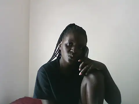 Snapshot of LatishLava chatting on 06.20.26 LatishLava online show from 06.20.26
