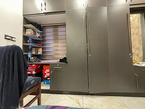 male18in online show from 06.19.26