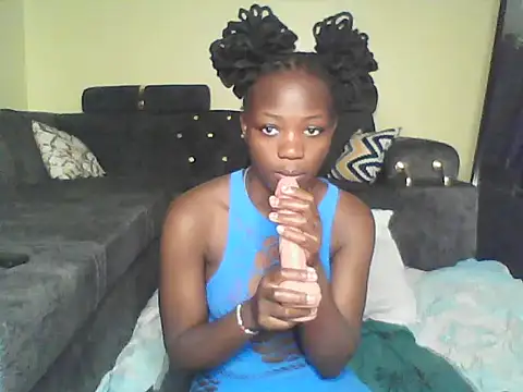Snapshot of hot_chocolate222 chatting on 06.04.26 hot chocolate222 online show from 06.04.26