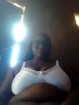 Snapshot of Judith123 chatting on 06.18.26 Judith123 online show from 06.18.26