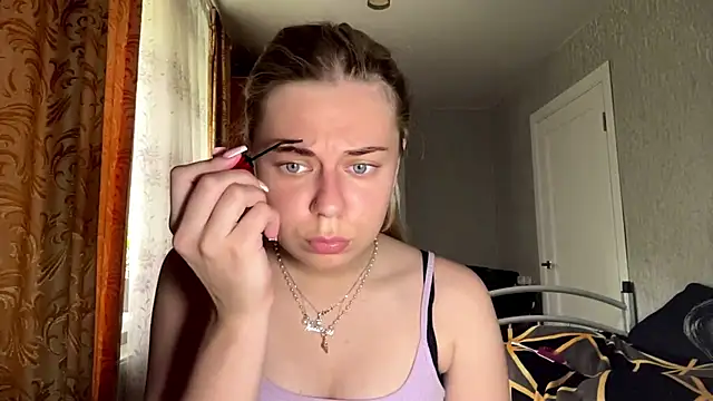 HoneysPiee online show from 07.09.26