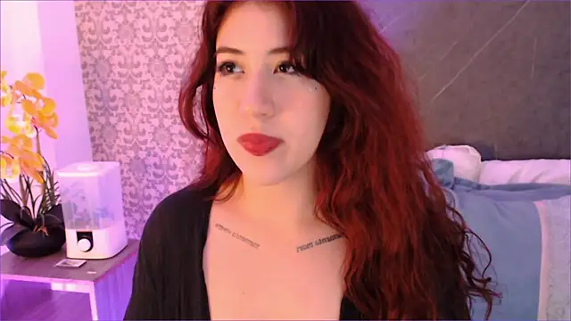 AbrilSnow online show from 07.12.26