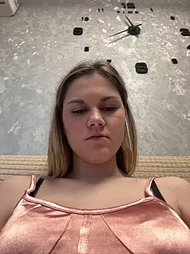 Snapshot of la_lisa_ chatting on 06.03.26 la lisa online show from 06.03.26
