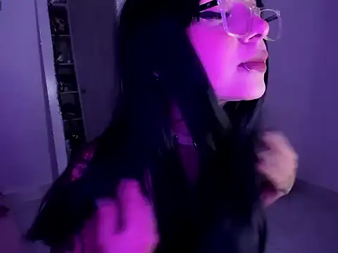 Snapshot of gothv chatting on 05.18.26 gothv online show from 05.18.26
