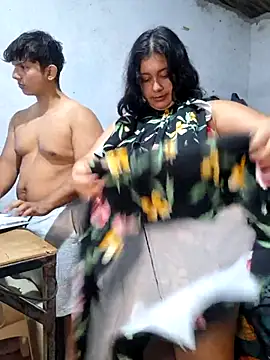 ParejaCurvy20 online show from 06.27.26