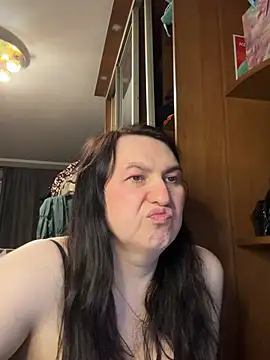 Snapshot of EvaBeautyXxX chatting on 05.16.26 EvaBeautyXxX online show from 05.16.26