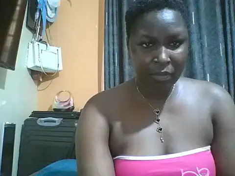 Snapshot of Queenbella780 chatting on 05.16.26 Queenbella780 online show from 05.16.26