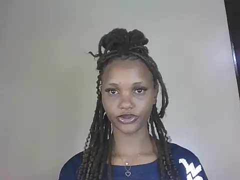 Snapshot of PrettyT5 chatting on 08.04.26 PrettyT5 online show from 08.04.26