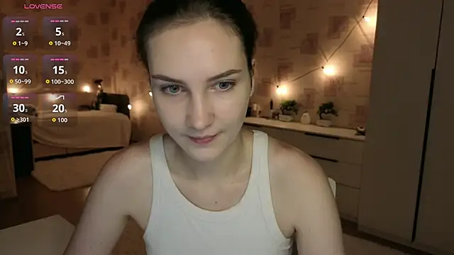 Snapshot of Megan_swiftss chatting on 06.17.26 Megan swiftss online show from 06.17.26