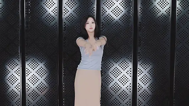 HY-00001 online show from 05.16.26