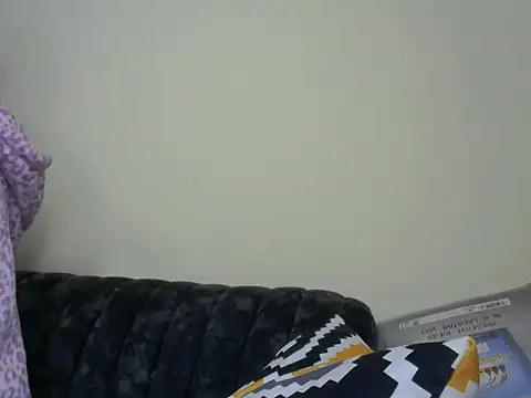 Snapshot of Daddys-girl chatting on 06.12.26 Daddys-girl online show from 06.12.26