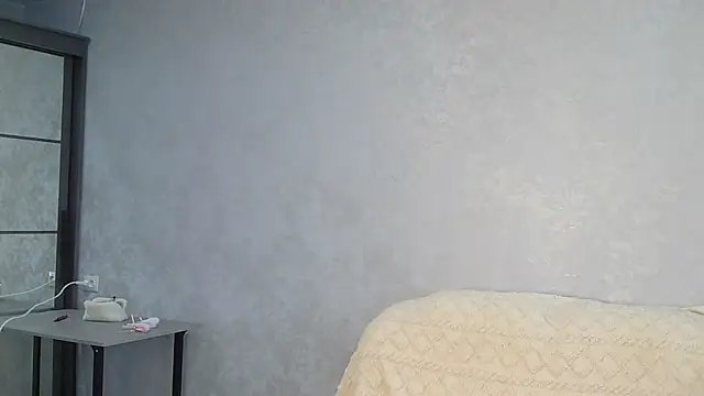 Snapshot of Mia_pinkie chatting on 05.29.26 Mia pinkie online show from 05.29.26