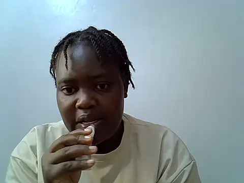Snapshot of sweetblanka chatting on 06.28.26 sweetblanka online show from 06.28.26