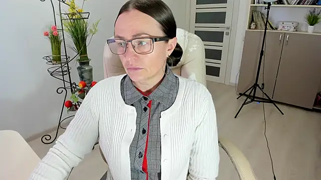 Vika73 online show from 12.04.25