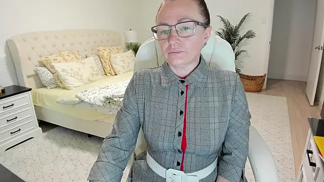 Snapshot of Vika73 chatting on 05.09.26 Vika73 online show from 05.09.26