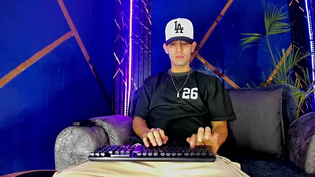 sexy hairy1 online show from 06.20.26