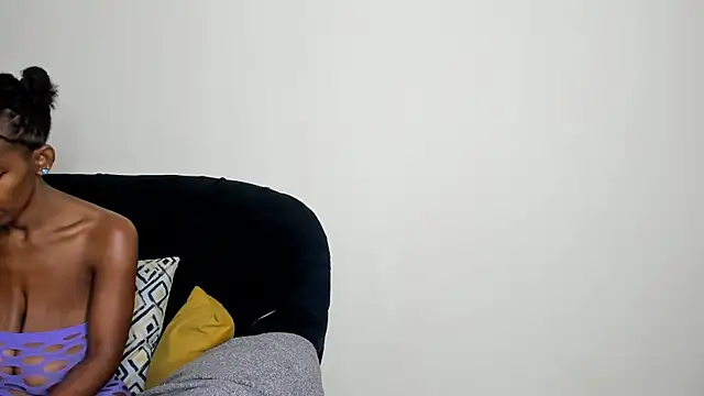 Dynasty Smiles online show from 06.11.26