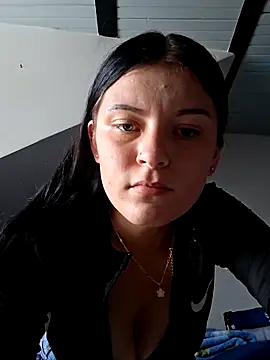 Snapshot of Yeras_ chatting on 06.04.26 Yeras online show from 06.04.26
