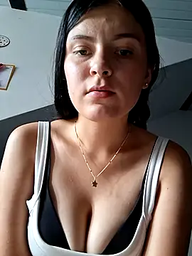 Snapshot of Yeras_ chatting on 06.05.26 Yeras online show from 06.05.26