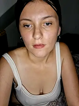 Snapshot of Yeras_ chatting on 06.25.26 Yeras online show from 06.25.26