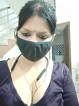 Snapshot of ZOYA-STRIP chatting on 06.18.26 ZOYA-STRIP online show from 06.18.26