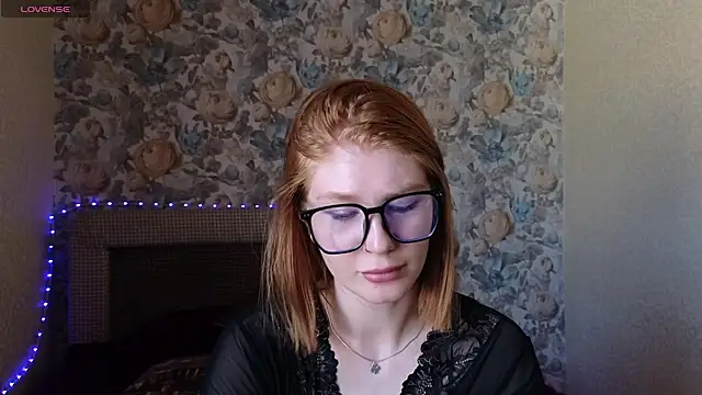 Juli Ginger online show from 06.25.26
