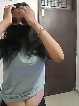 Amrita Thakur01 online show from 07.21.26