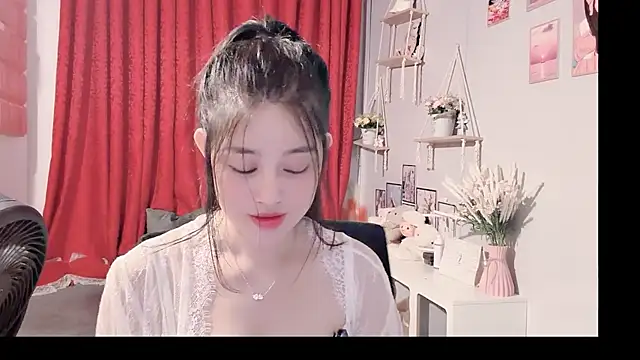 Bee-Cherry online show from 06.05.26
