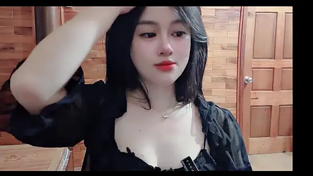 Bee-Cherry online show from 06.15.26