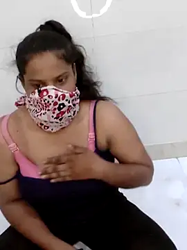 Snapshot of horneykumari chatting on 06.10.26 horneykumari online show from 06.10.26