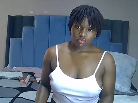 Snapshot of melanin_moon chatting on 06.05.26 melanin moon online show from 06.05.26