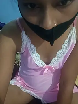 Snapshot of Naughty-Savi chatting on 06.18.26 Naughty-Savi online show from 06.18.26