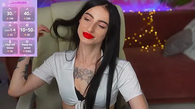 EmilyyMoon online show from 06.19.26