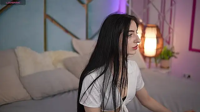 EmilyyMoon online show from 06.24.26