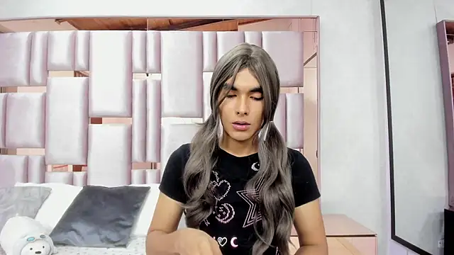MiaBuny online show from 07.15.26